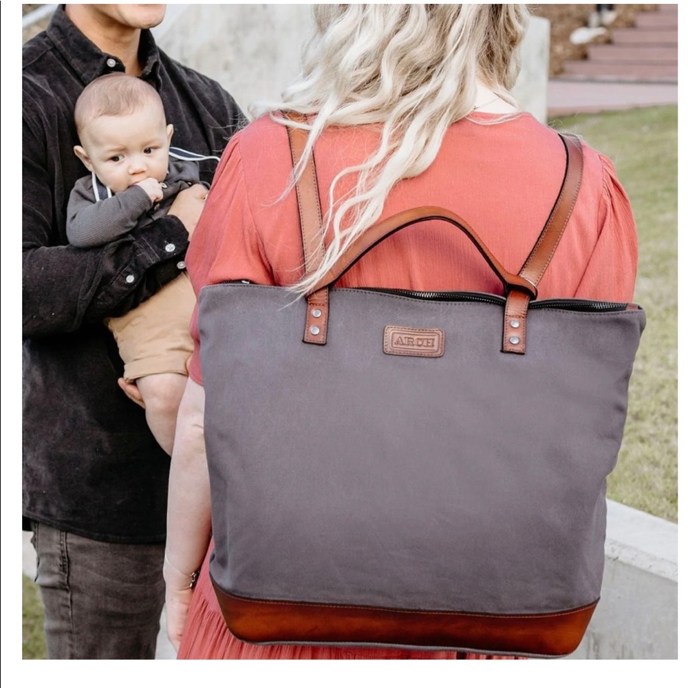 ARCH LUXE Diaper Bag - Grey / Tan